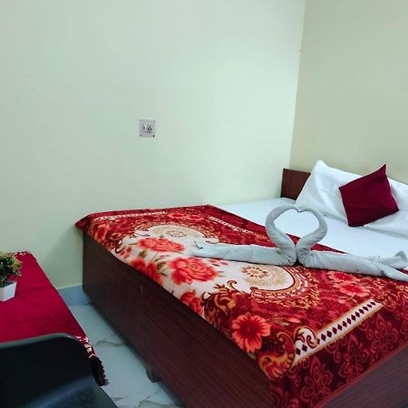Jpm Guest House فاراناسي المظهر الخارجي الصورة