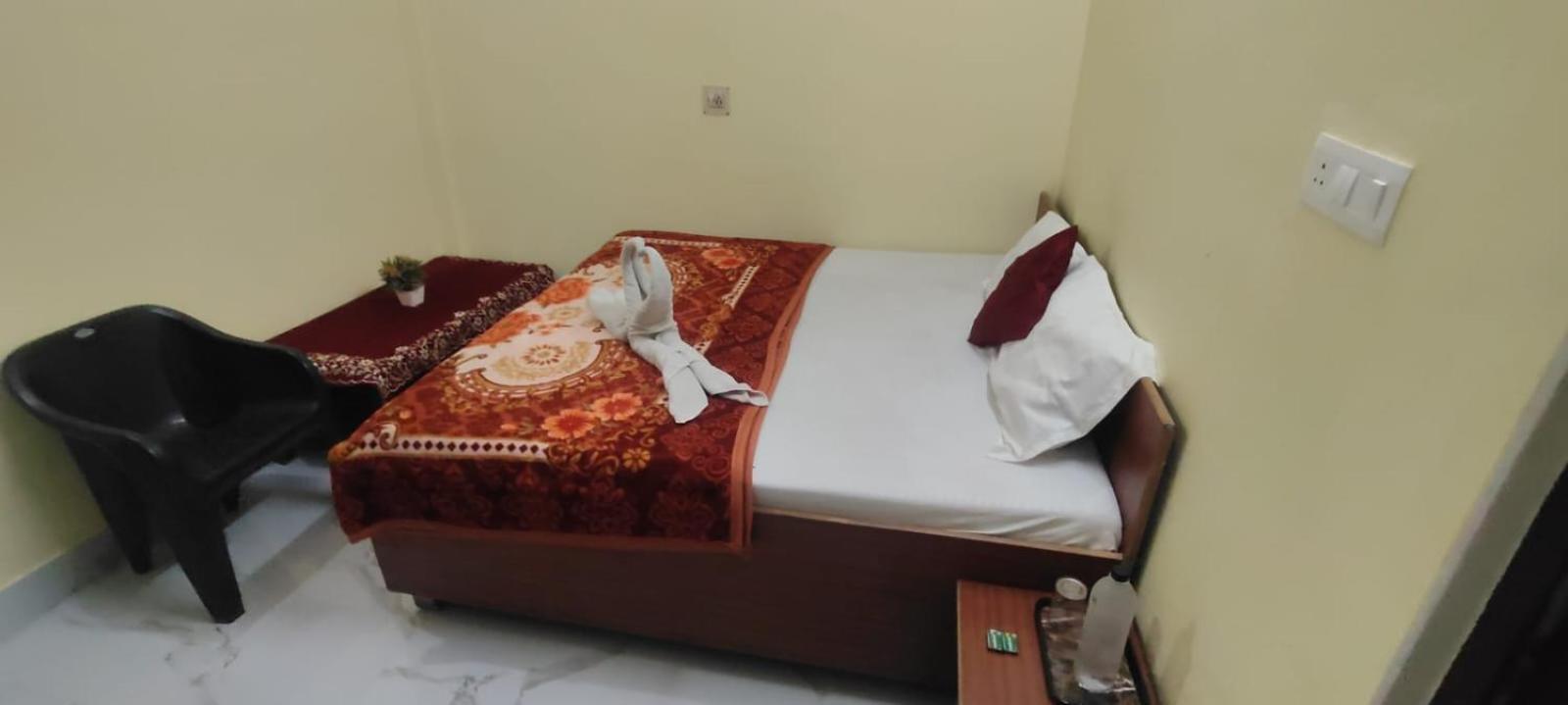 Jpm Guest House فاراناسي المظهر الخارجي الصورة