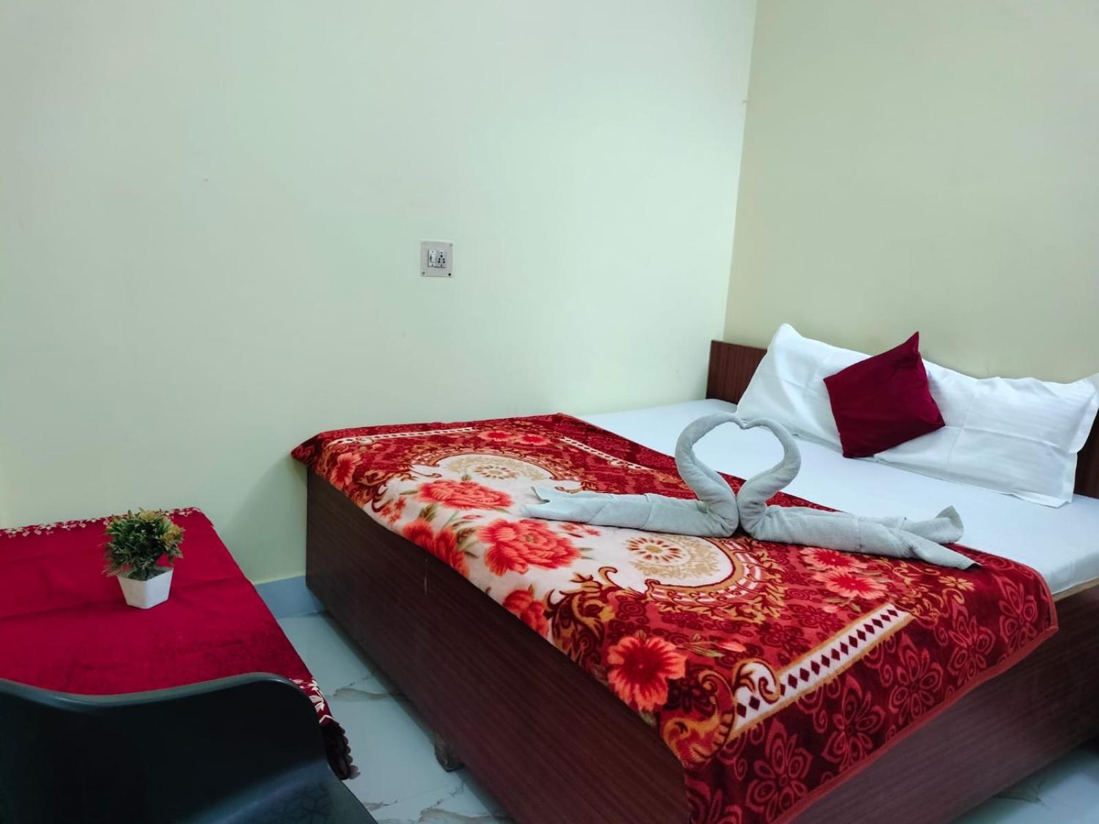 Jpm Guest House فاراناسي المظهر الخارجي الصورة
