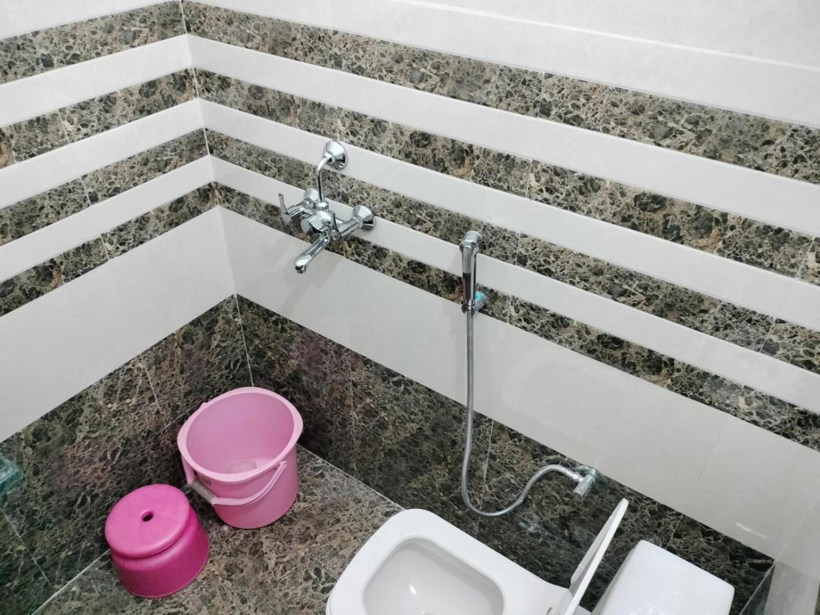 Jpm Guest House فاراناسي المظهر الخارجي الصورة