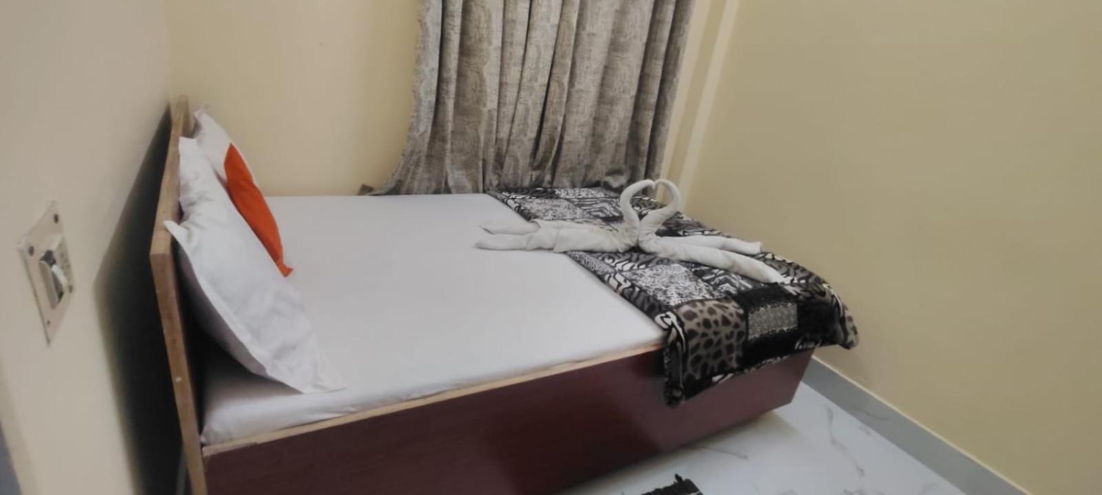 Jpm Guest House فاراناسي المظهر الخارجي الصورة